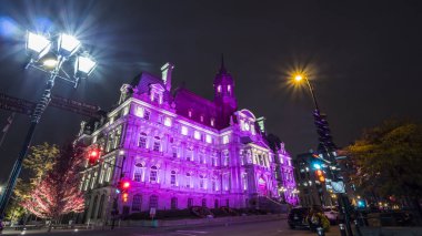 Gece, Belediye Binası, güzel pembe ışık ile aydınlatılmış Montreal