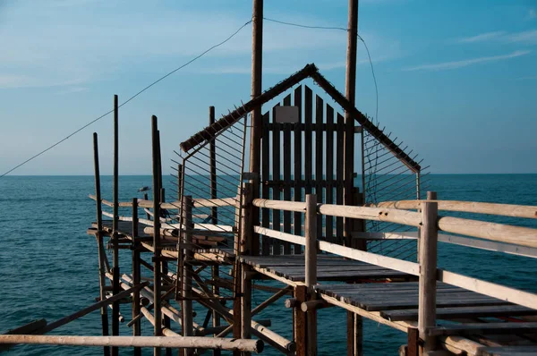 Pier Auf Stelzen Für Fischer Meeresufer — Stockfoto