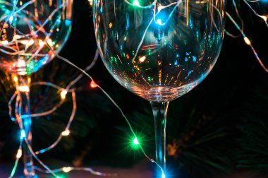 Parlak Noel kartı ile renkli çelenk