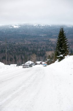 kış yol öğleden sonra şehir dışında