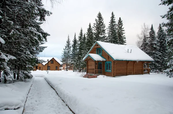 Casa Madera Bosque Invierno Chelyabinsk Zyuratkul 2019 —  Fotos de Stock