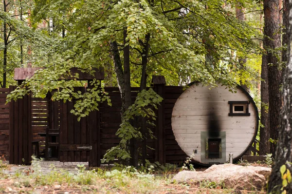 Baño ruso en la naturaleza en el bosque — Foto de Stock