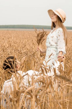Buğday Tarlasında Aşk Hikayesi
