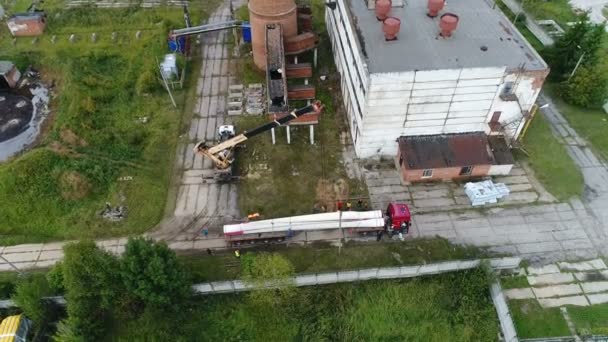 Vuelo en quadrocopter sobre la zona industrial . — Vídeos de Stock