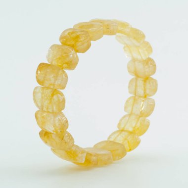 Beyaz adam taş kolye