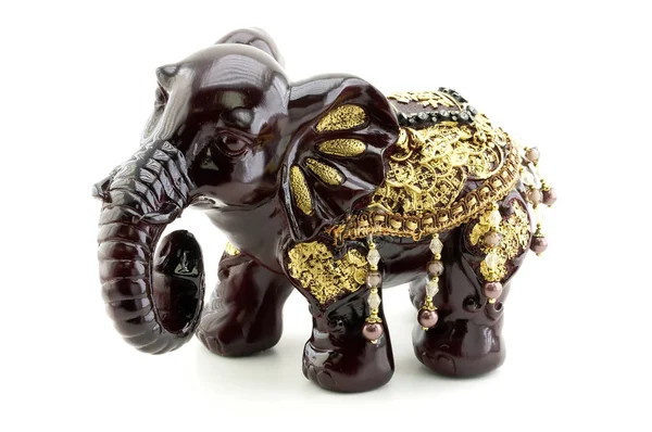 The three main characteristics that the elephant possesses in Feng Shui are stability, reliability and well-being. Masters, practicing this doctrine, argue that the figure of an elephant, located in the room, is able to attract good luck just as a re