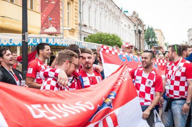Nizhny Novgorod, Rusya Federasyonu - 21 Haziran 2018: futbol taraftarları Nijniy Novgorod için Dünya Kupası için geldim. Hayranları onların countr temsil eder.