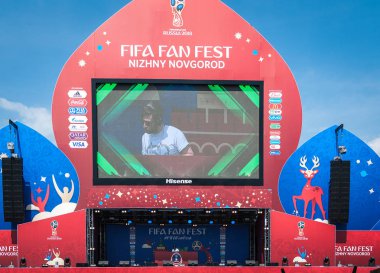 Nizhny Novgorod, Rusya Federasyonu-Haziran 24, 2018: futbol hayranları geldi Nijniy Novgorod için Dünya Kupası için. Hayranları onların countr temsil eder.