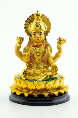 Buda'nın önemi Feng Shui öğretisi için anahtar ve önemli. Bu onun büyük tılsım, zenginlik, servet, eğlenceli, sevinç, mutluluk, şans ve bereket eve getiren bir sembol var. Göre Feng Shui Buda heykelleri pl olmalıdır
