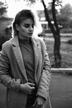 Sokak bir coa bir kız portresi