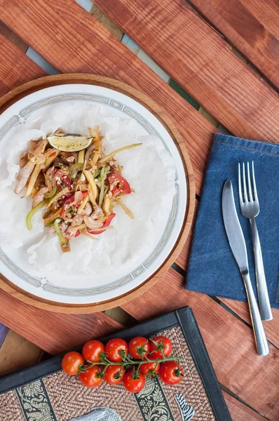 Salada Carne Com Frango Culinária Tailandesa — Fotografia de Stock