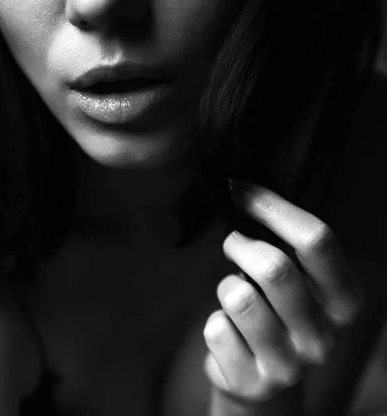 Portret Van Een Vrouw Met Sensuele Lip — Stockfoto