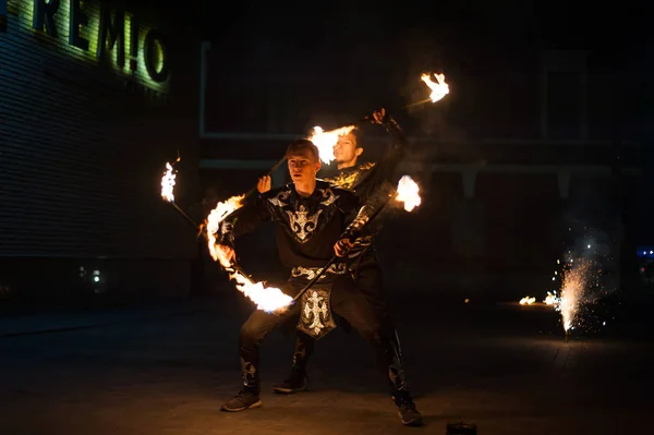 Nizhny novgorod, russland-april 20, 2019: fest der pyrotechnischen — Stockfoto