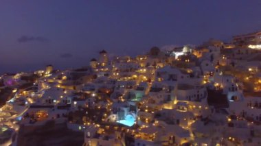 4 k uçağın Shot Santorini gece