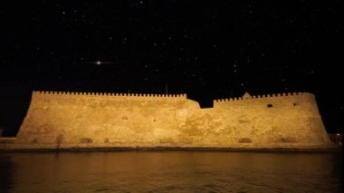 Kandiye'de gece Venedik Koules Kalesi, Girit, Yunanistan