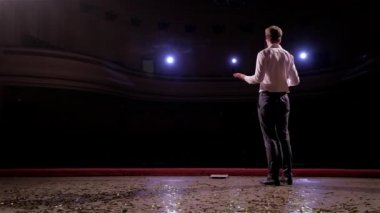 Kişi pazarlama ve başarılı satış yönetimi hakkında closeup üniversite öğrencileri için kapalı diyor. Profesyonel fikir, siyaset veya Ekonomi