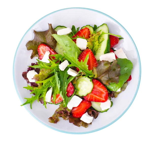 Ensalada de verduras de verano con fresas —  Fotos de Stock