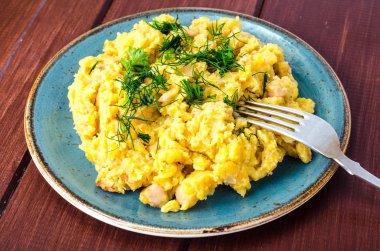 Mercimek yemekleri. Yeşillikleri ile yulaf lapası