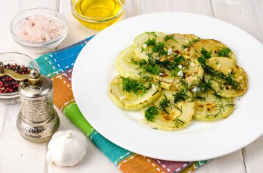 Şeker hastaları için yemek. Kabak sebze tabağı