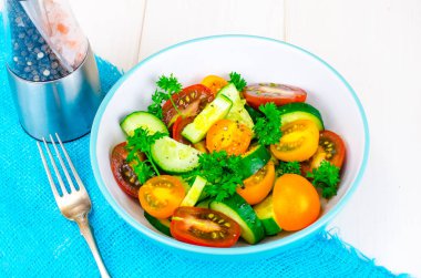 Diyet salata domates ve salatalık