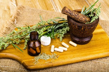 Şifalı bitkilerden doğal bitkisel kapsül