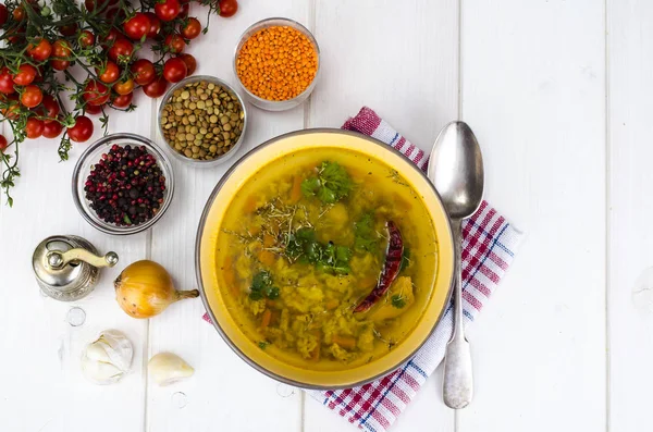 Spicy Indian soup with cereals