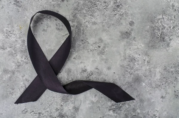 Sembolik siyah şerit, melanom bilincini