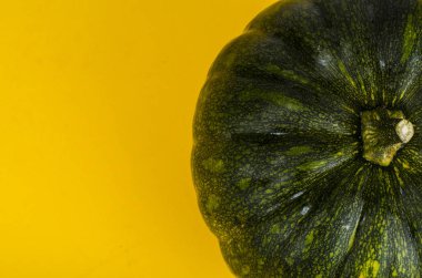 Metin için yer parlak zemin üzerine yuvarlak kabak