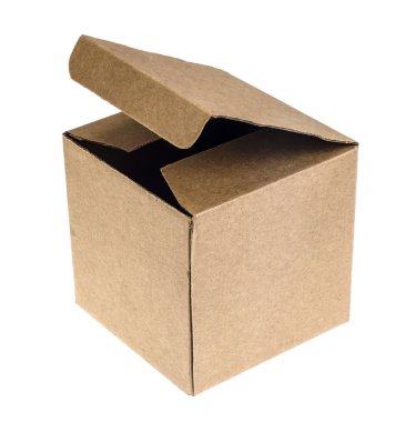 Beyaz arkaplanda izole edilmiş küçük karton kutu