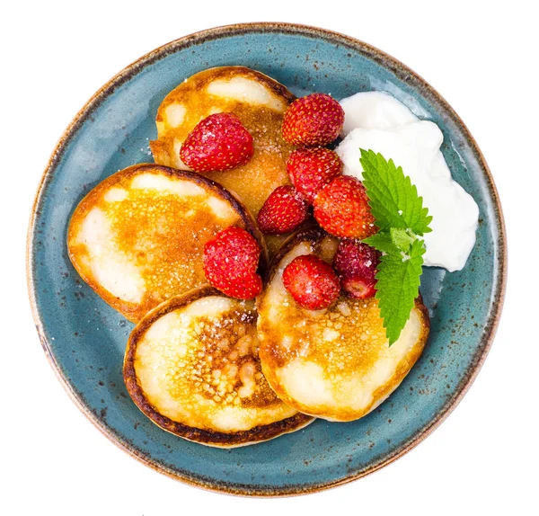 Deliciosos Panqueques Fritos Dulces Con Azúcar Fresas Estudio Foto —  Fotos de Stock