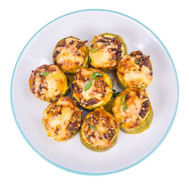 Kabak kıyılmış et ve sebze doldurulmuş. Studio fotoğraf