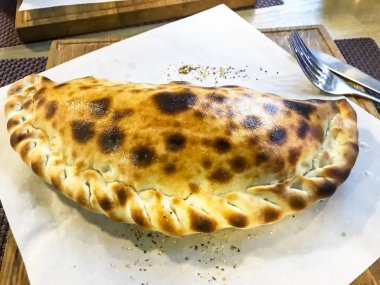 Lezzetli İtalyan pidesi sıcak pizza. Stüdyo Phot