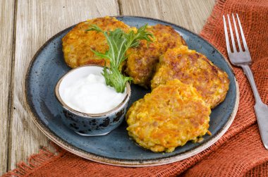 Patates kabak Burger, krep. Studio fotoğraf
