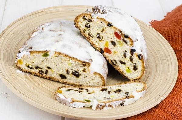 Stollen Con Fruta Confitada Nueces Estudio Foto — Foto de Stock