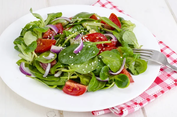 Concepto Pérdida Peso Estilo Vida Saludable Ensalada Ligera Verduras Frescas —  Fotos de Stock