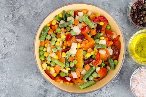 Cuenco Mezcla Verduras Congeladas Para Cocinar Platos Vegetarianos Concepto Alimentación — Foto de Stock