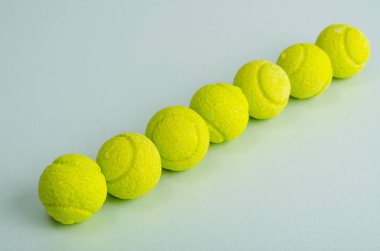 Tenis topu şeklinde şeker sakız topları. Studio fotoğraf