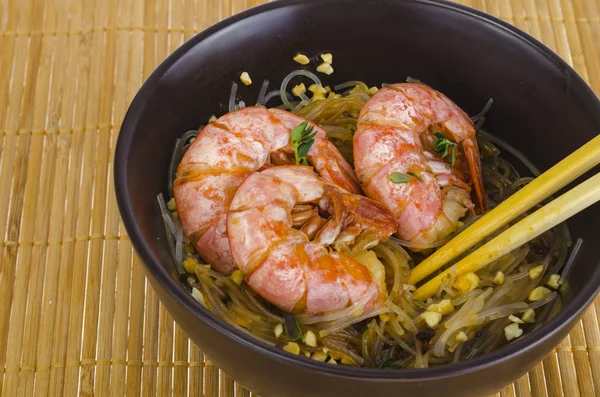 Nouilles Verre Avec Sauce Crevettes Cuisine Asiatique Photo Studio — Photo