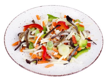 Hafif arka planda kase de Çin mantarı ile karıştırın sebze