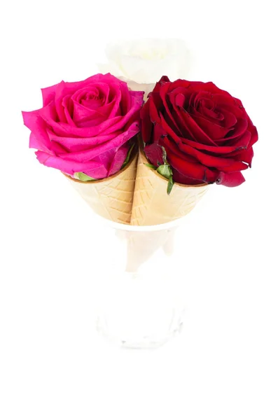 Roses en cône de crème glacée awafer — Photo