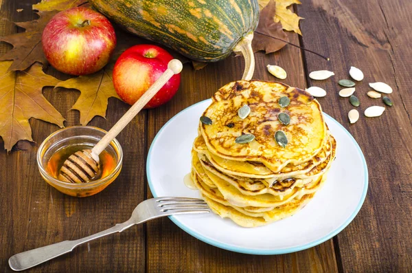 Vegetable pancakes with pumpkin — Stock Photo, Image