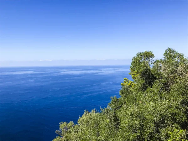 View of the sea from cliff — Stock Photo, Image