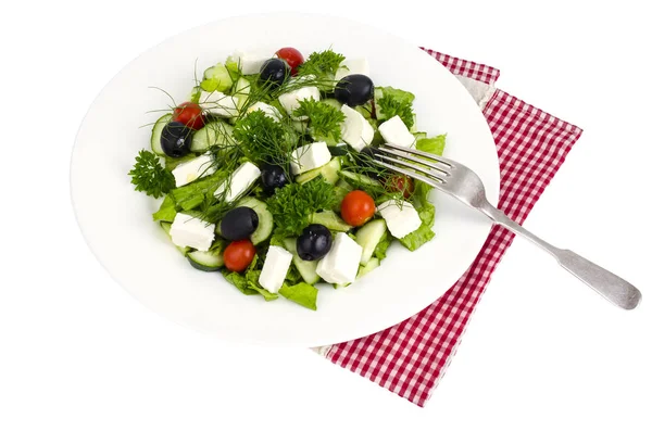 Ensalada de verduras frescas con feta, aceitunas —  Fotos de Stock