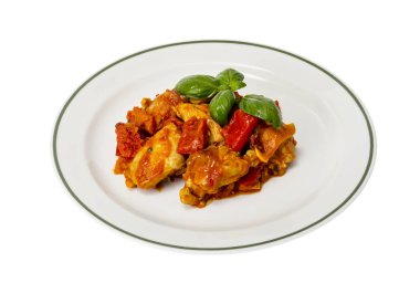 Tavuk göğsü fileto sebze, kırmızı biber ile kızarmış.