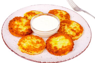 Beyaz soslu sebze iliği krepleri. Stüdyo Fotoğrafı