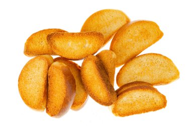 Beyaz arka planda buğday ekmeğinden yapılmış krakerler. Stüdyo Fotoğrafı