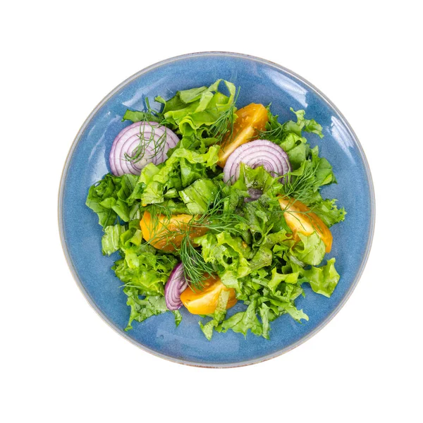 Pratos de legumes, menu de fitness. Prato azul com salada sobre fundo branco . — Fotografia de Stock