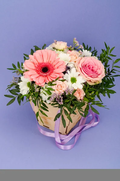 Flowers Bouquet Stylish Wooden Box Studio Photo — Stock Photo, Image