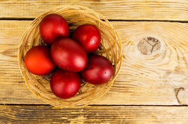 Renkli yumurtalar - Paskalya kutlamalarının sembolü. Stüdyo Fotoğrafı