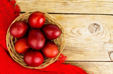 Renkli yumurtalar - Paskalya kutlamalarının sembolü. Stüdyo Fotoğrafı